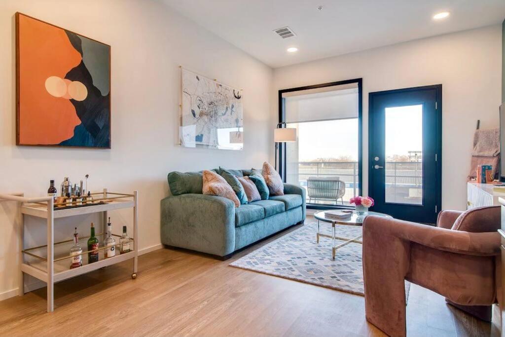 Stylish Downtown Condo W/ Pool & Parking Nashville Zewnętrze zdjęcie