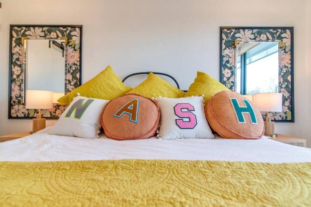 Stylish Downtown Condo W/ Pool & Parking Nashville Zewnętrze zdjęcie
