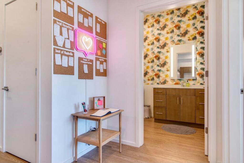 Stylish Downtown Condo W/ Pool & Parking Nashville Zewnętrze zdjęcie